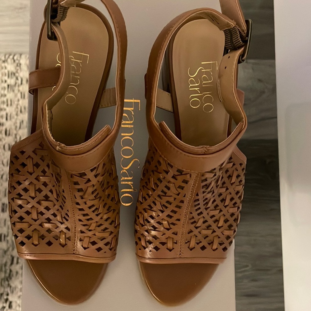 Size 7 woven leather block heel sandals. Whiskey brown.